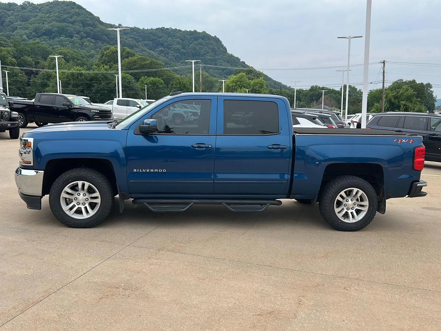 chevrolet silverado 1500 2018 3GCUKREC7JG435355 image chevrolet silverado 1500 2018 3GCUKREC7JG435355 image